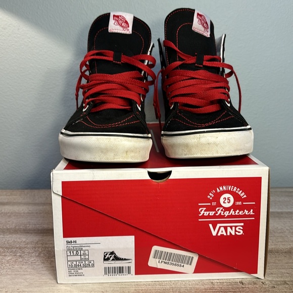 Vans 25th Anniversary Foo Fighters high tops - Picture 2 of 6